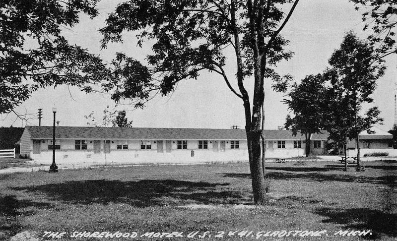 Shorewood Motel - Old Postcard (newer photo)